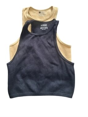 #01 Lot of 2 Women's Sport Top's Sz Small